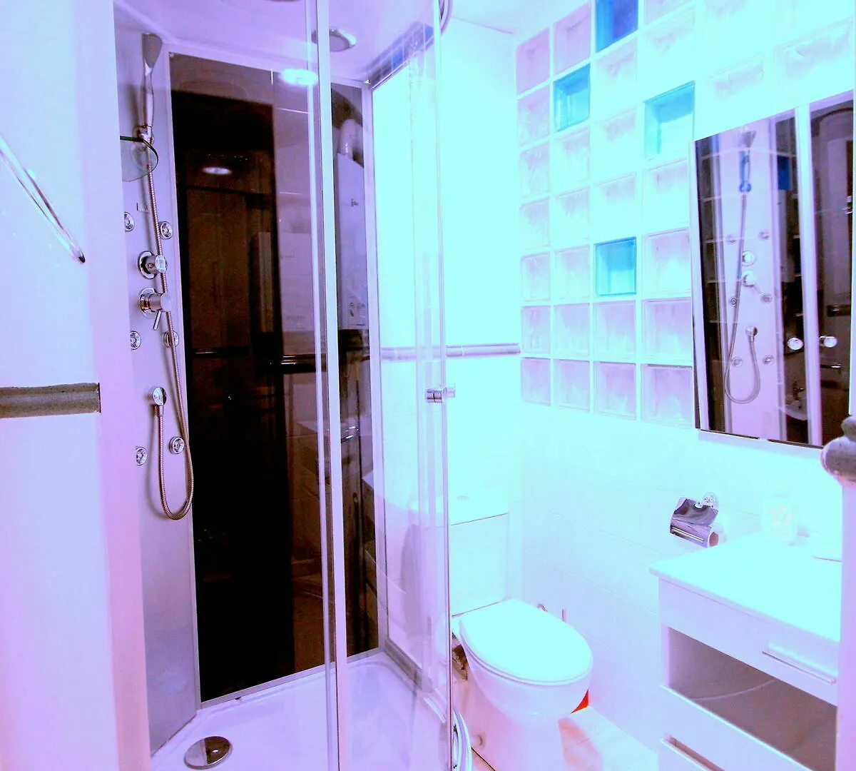 Stopbarcelona Universidad Apartments