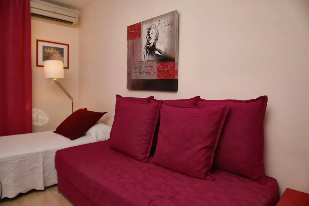 Stopbarcelona Universidad Apartments  Barcelona