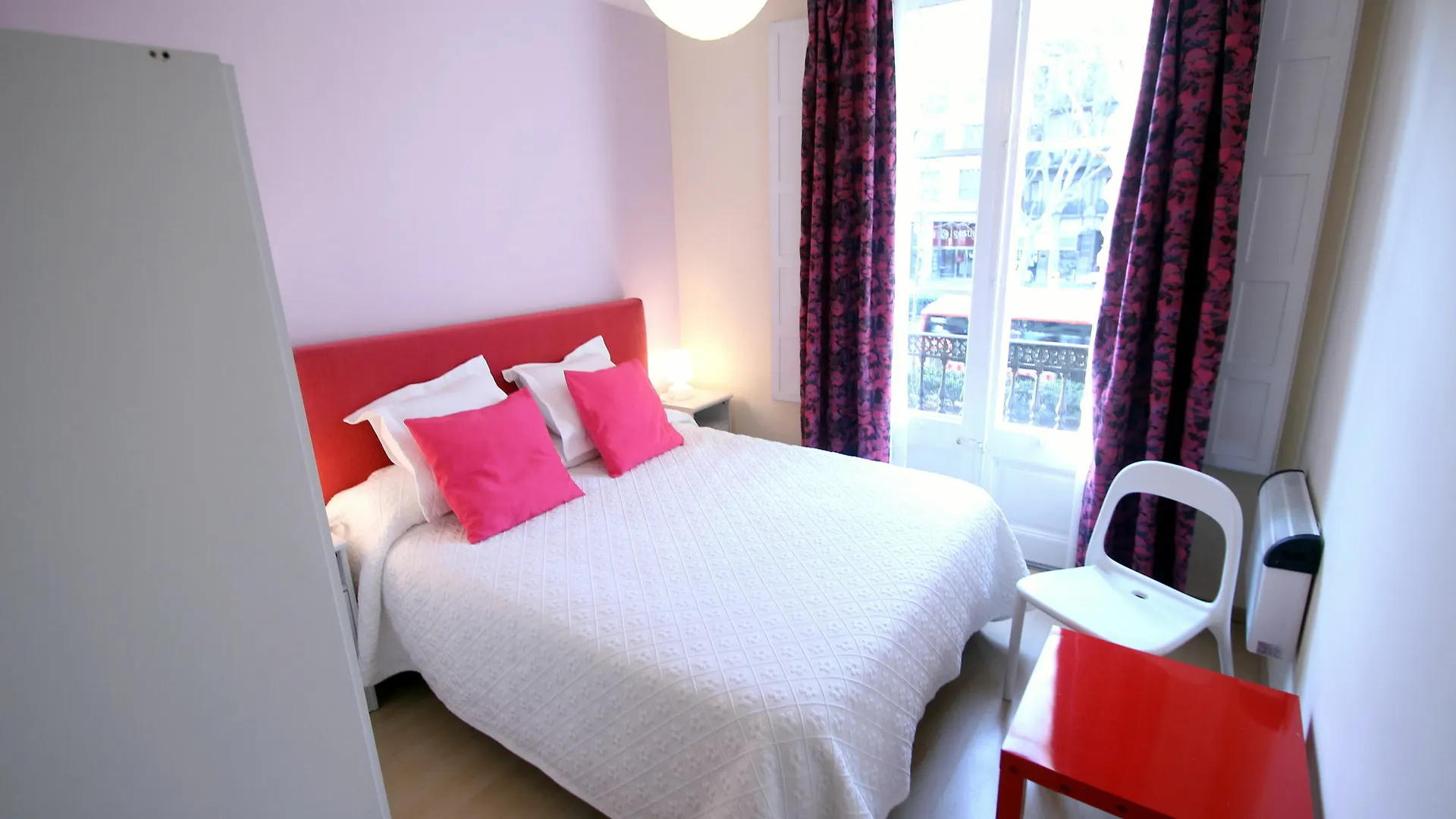 Stopbarcelona Universidad Apartments  Barcelona
