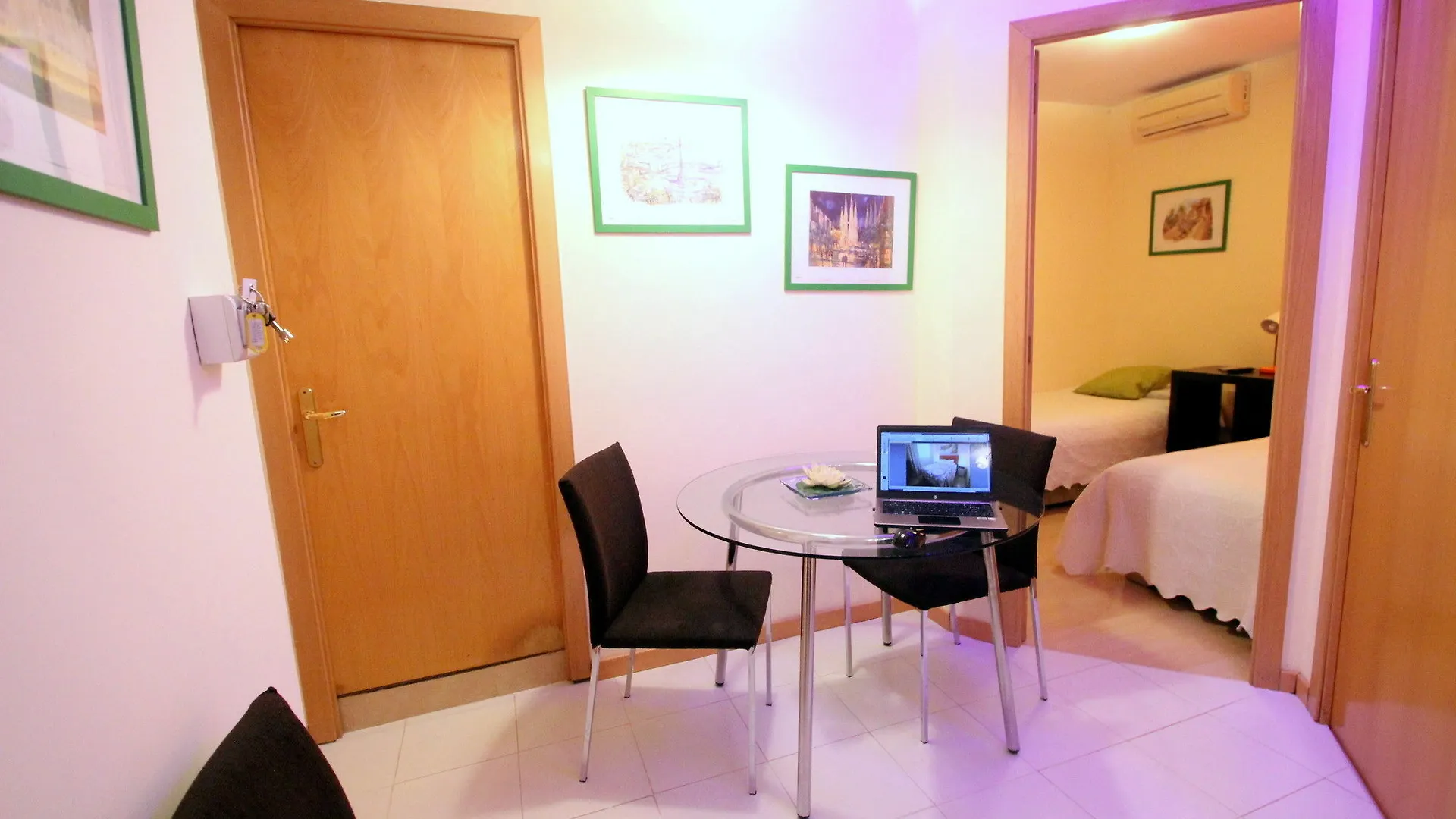 Stopbarcelona Universidad Apartments Spain