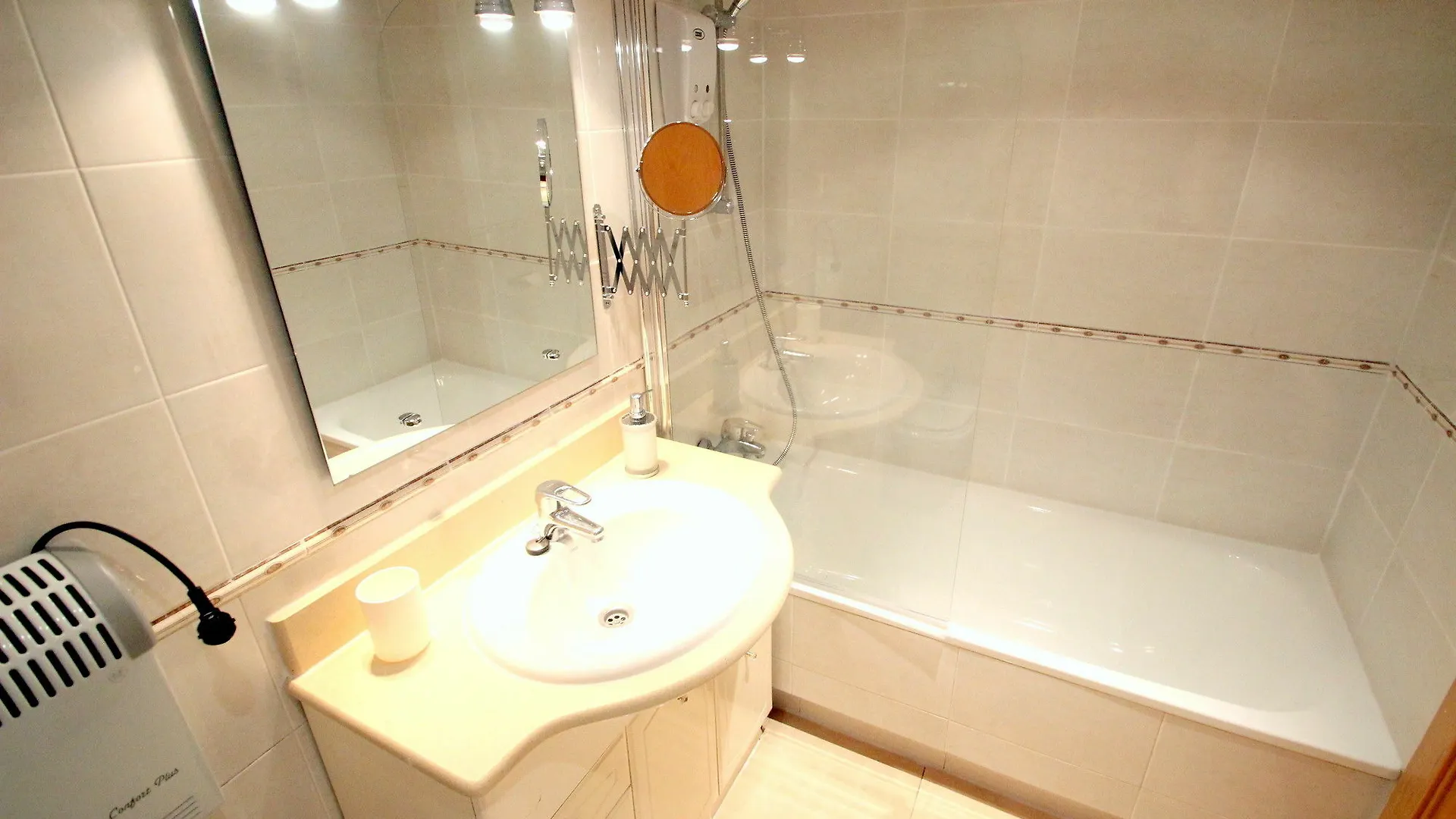 Stopbarcelona Universidad Apartments Spain