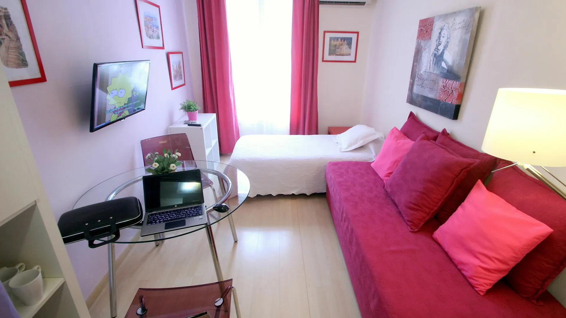 Stopbarcelona Universidad Apartments 0*, Barcelona